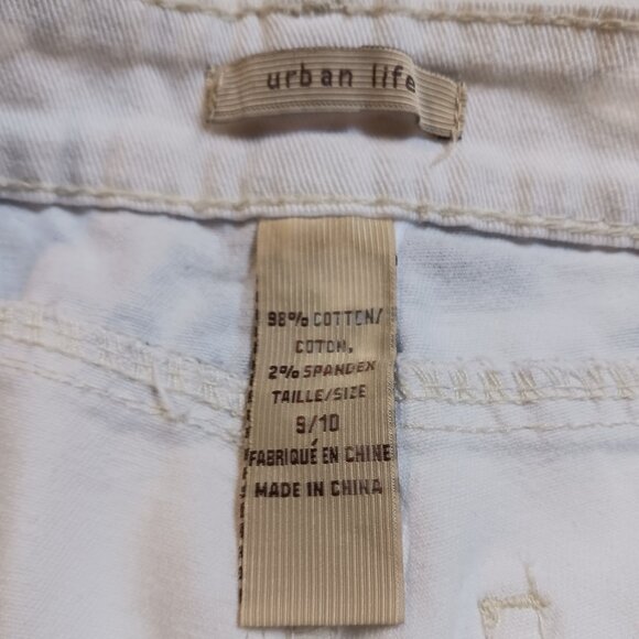 ❤️🛍️Urban Life Tie-Dye White/ Blue Jean Shorts Size 9/10 with Rolled Cuffs❤️🛍️ - Picture 5 of 7